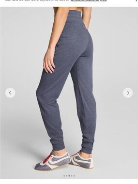 SPANXsupersmooth ™ Soft
Stretch
Slim Jogger